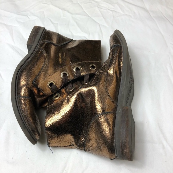 Rare Tommy Hilfiger gold Judsen shoes Sz 8 - Picture 4 of 6